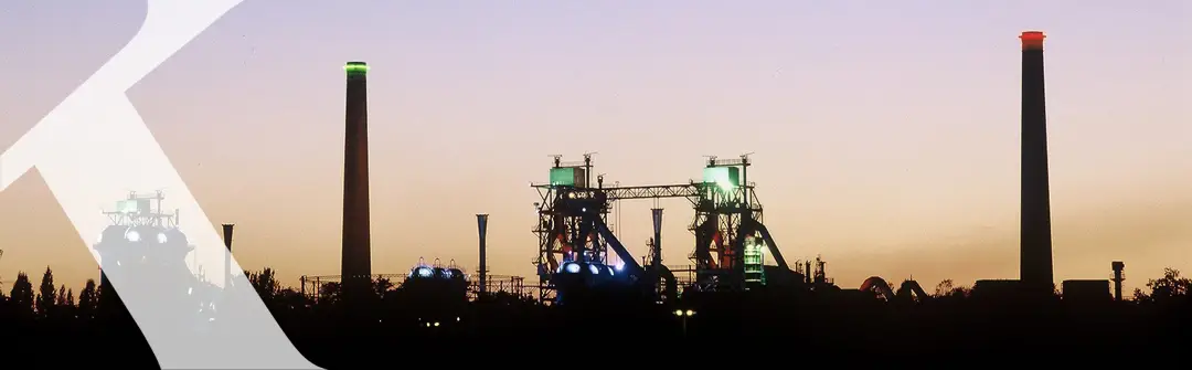 Duisburg Industriegebiet in der Abenddämmerung, Header-Struessmann